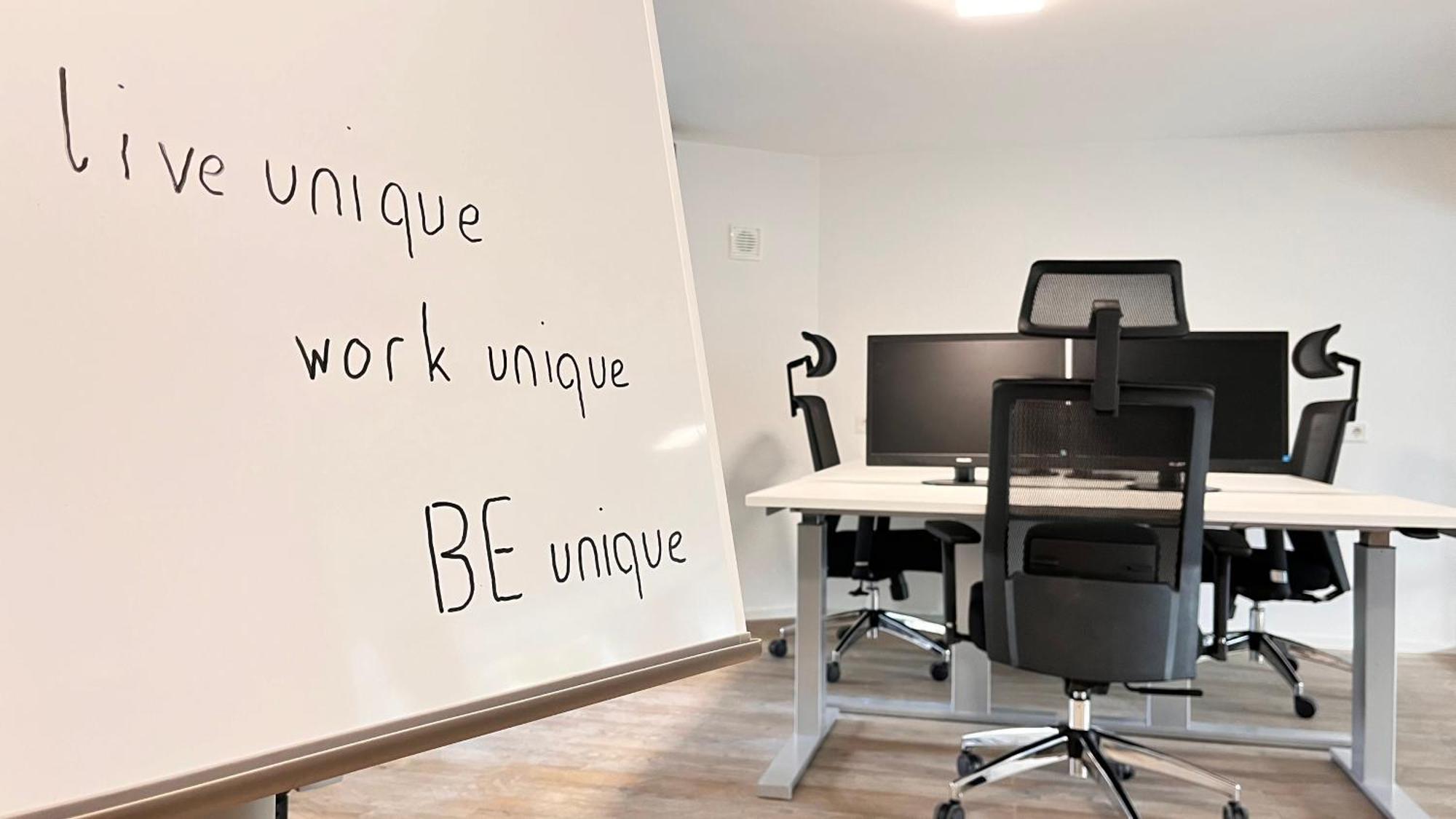 Lifestyle I Business I Netzwerken I Fitness - Einzelzimmer เอาก์สเบิร์ก ภายนอก รูปภาพ